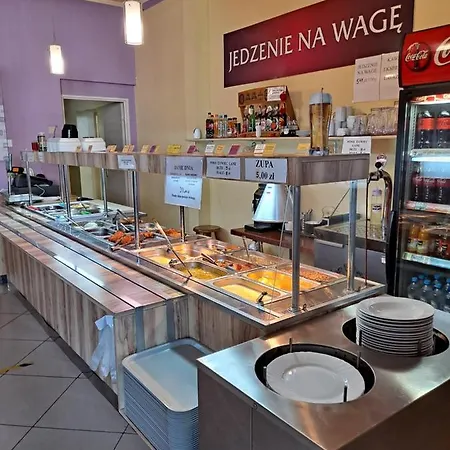 ゲストハウス Karet Obiekt Hotelowy