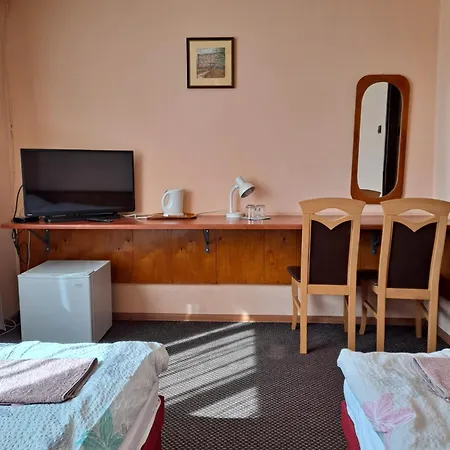 Karet Obiekt Hotelowy Skoczów