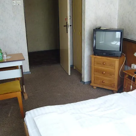 Karet Obiekt Hotelowy ゲストハウス