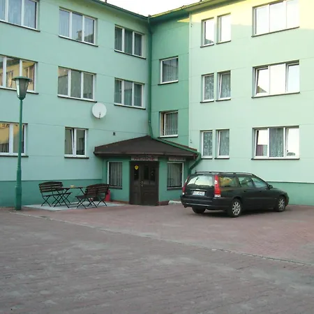 Pensionat Karet Obiekt Hotelowy 3*