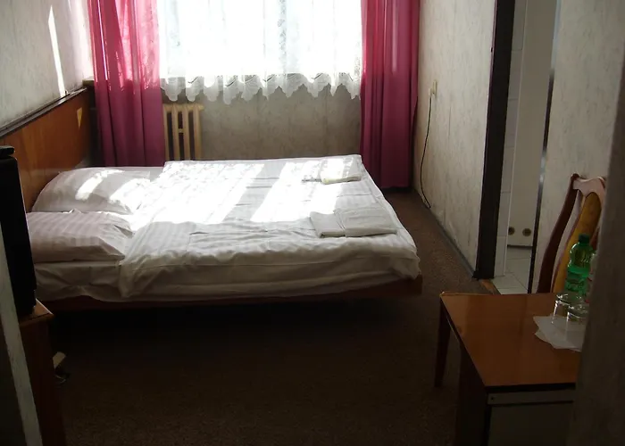 招待所 Karet Obiekt Hotelowy