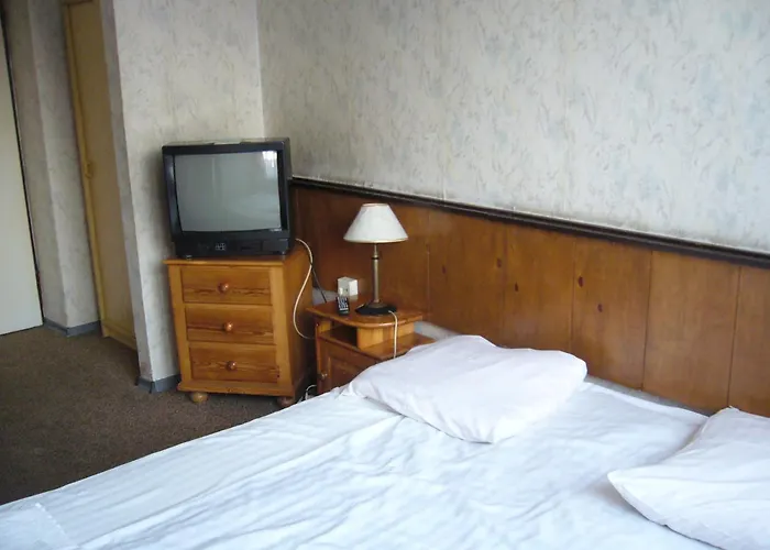 招待所 Karet Obiekt Hotelowy 3*