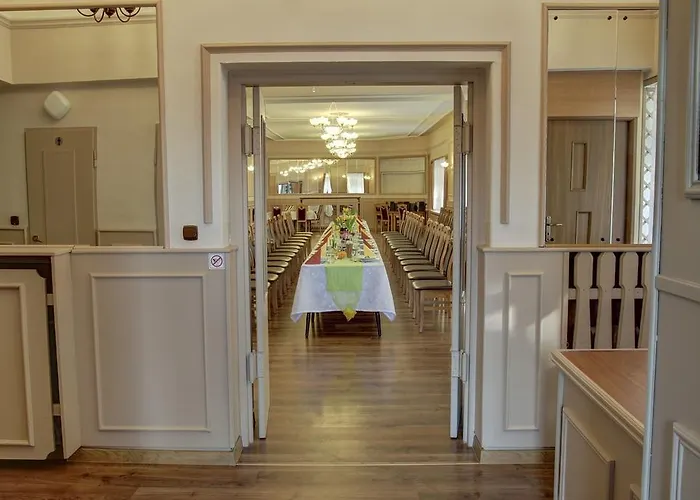 Karet Obiekt Hotelowy Skoczów